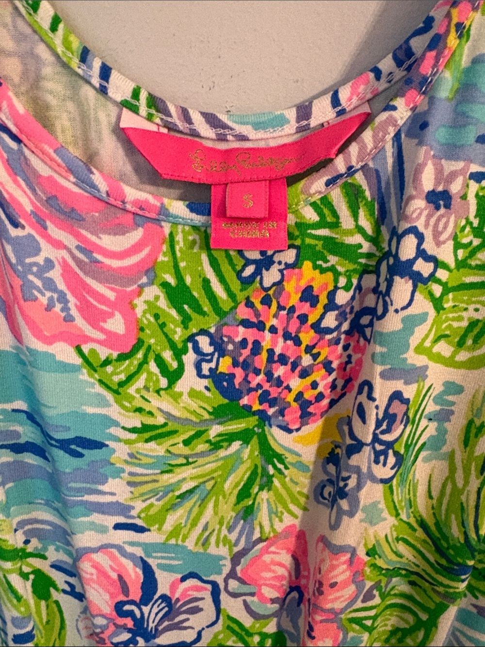Lilly Pulitzer Jarrett Romper Small Lilly Loves Hawaii Print EUC Resortwear - Picture 4 of 7